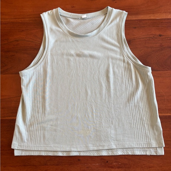 Lululemon Train to Be Tank - Picture 4 of 10